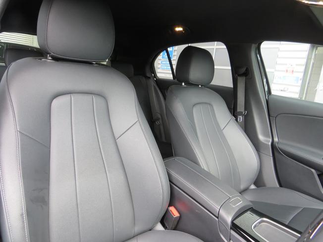 MERCEDES-BENZ A Class Photo 18