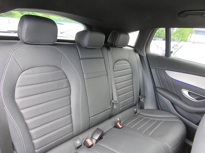 MERCEDES-BENZ Eqc Photo 8