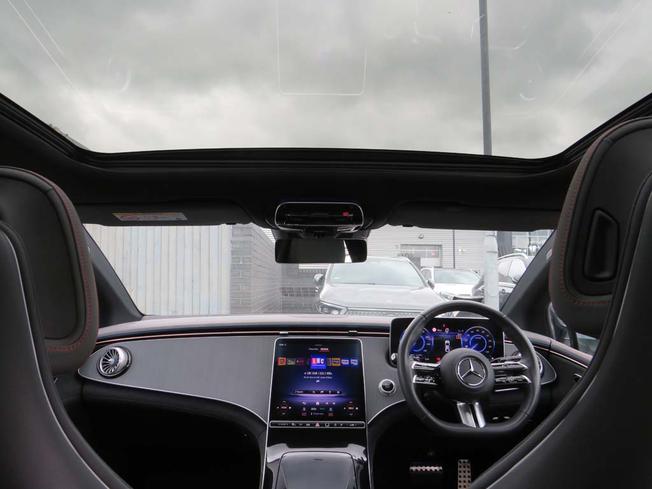 Mercedes-Benz EQE Photo 14