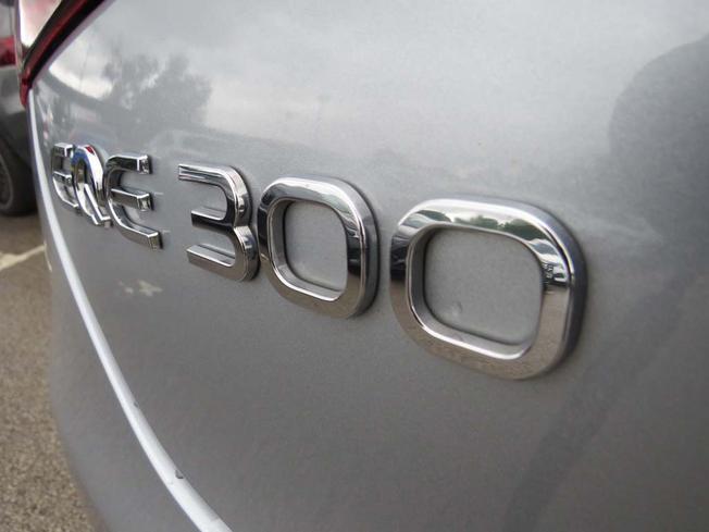 Mercedes-Benz EQE Photo 19