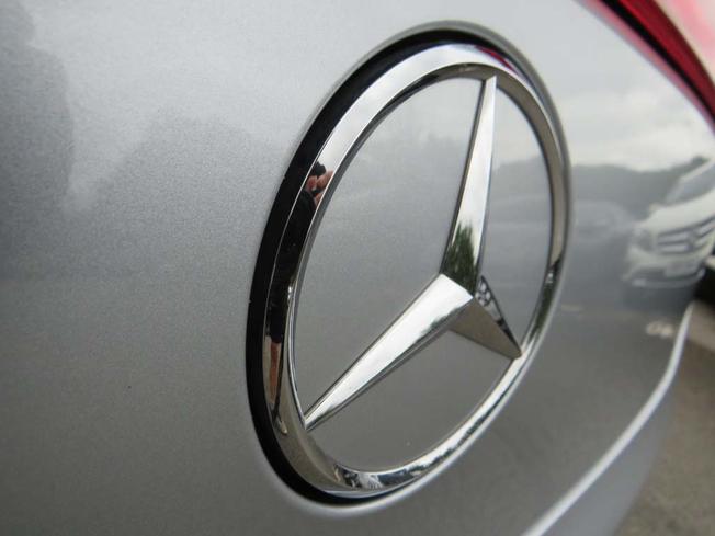 Mercedes-Benz EQE Photo 20