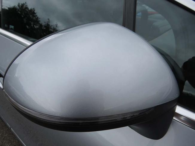 Mercedes-Benz EQE Photo 23