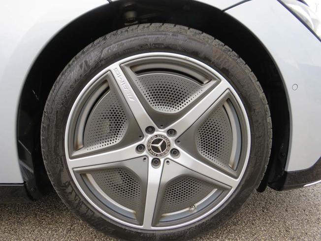 Mercedes-Benz EQE Photo 26