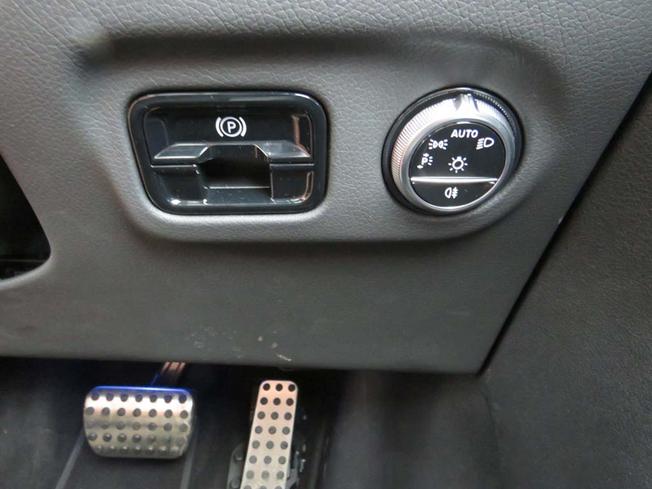 Mercedes-Benz EQE Photo 32
