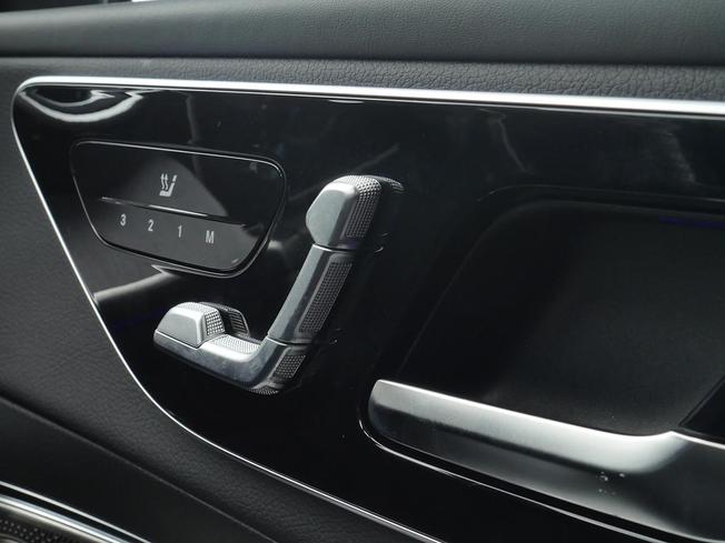 MERCEDES-BENZ Glc Photo 18