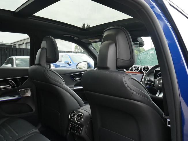 MERCEDES-BENZ Glc Photo 38