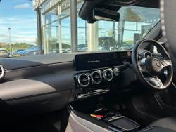 MERCEDES-BENZ A Class Photo 3