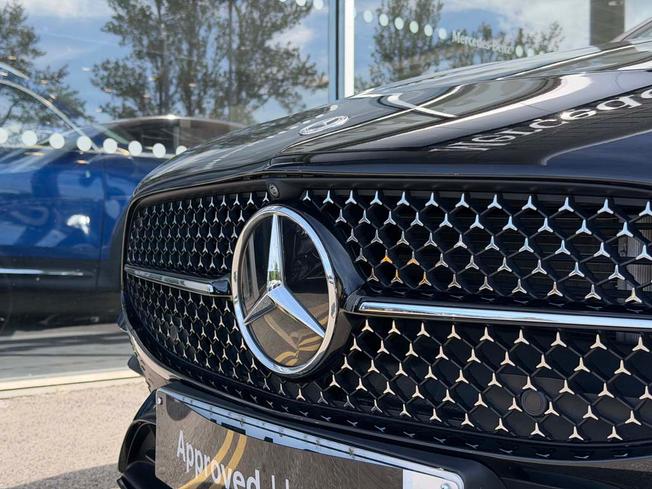 MERCEDES-BENZ Cla Class Photo 14