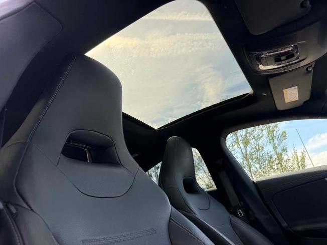 MERCEDES-BENZ Cla Class Photo 40