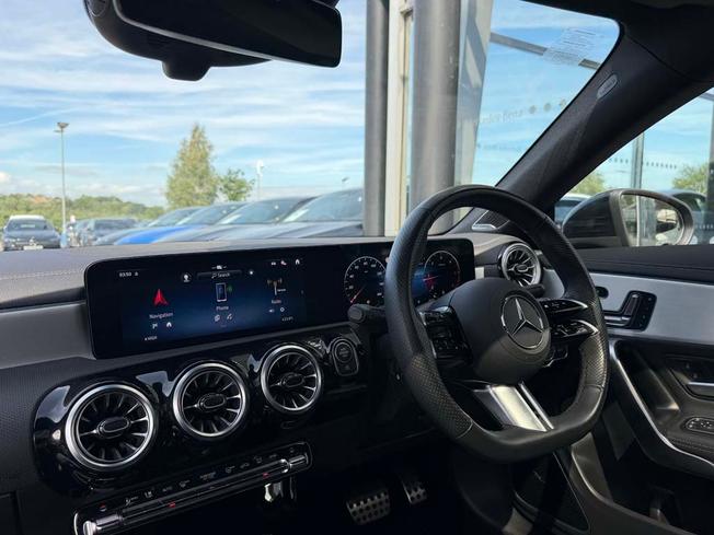 MERCEDES-BENZ Cla Class Photo 43