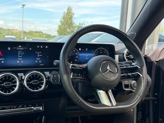MERCEDES-BENZ Cla Class Photo 5