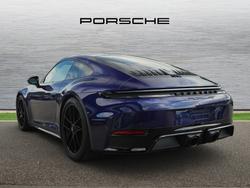 PORSCHE 911 Photo 2
