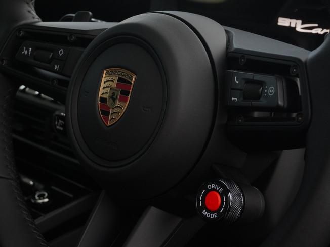 PORSCHE 911 Photo 26