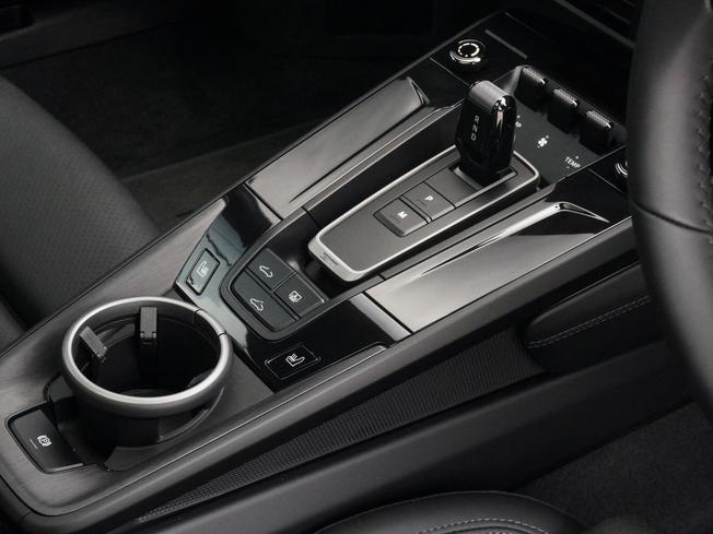 PORSCHE 911 Photo 29
