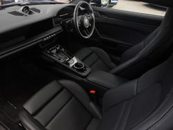 PORSCHE 911 Photo 3