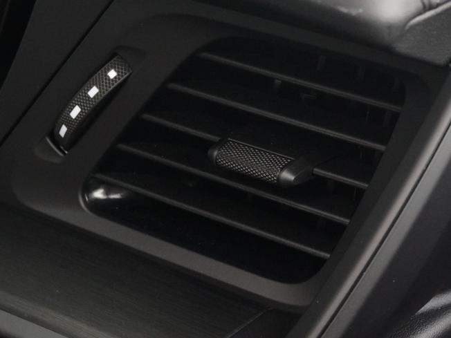 PORSCHE 911 Photo 34
