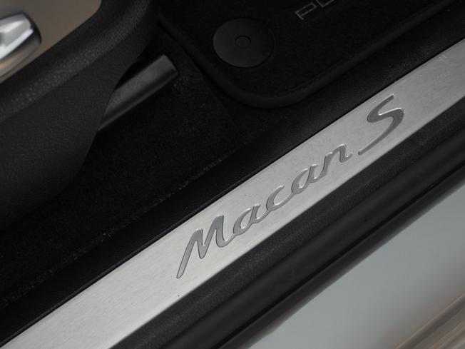 PORSCHE Macan Photo 28