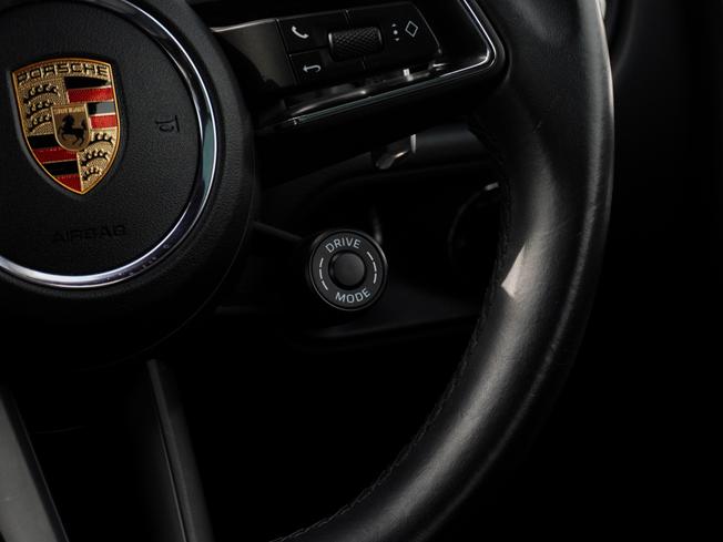 PORSCHE Macan Photo 36
