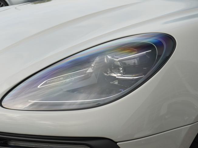PORSCHE Macan Photo 49