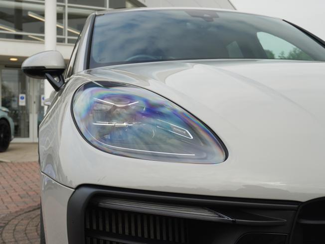 PORSCHE Macan Photo 50