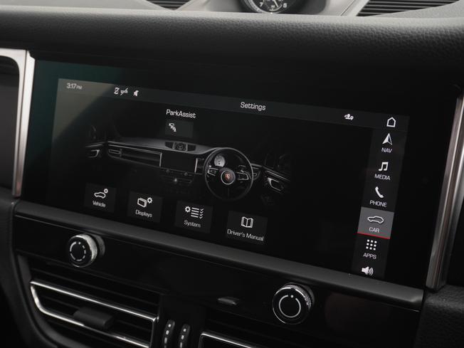 PORSCHE Macan Photo 30