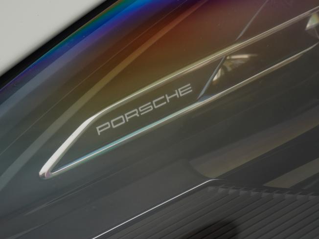 PORSCHE Macan Photo 49