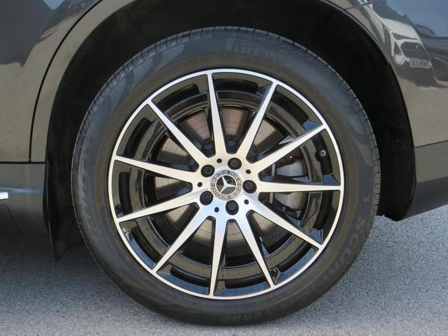 MERCEDES-BENZ EQC Photo 14