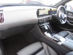 MERCEDES-BENZ EQC Photo 3