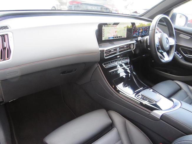 MERCEDES-BENZ EQC Photo 3