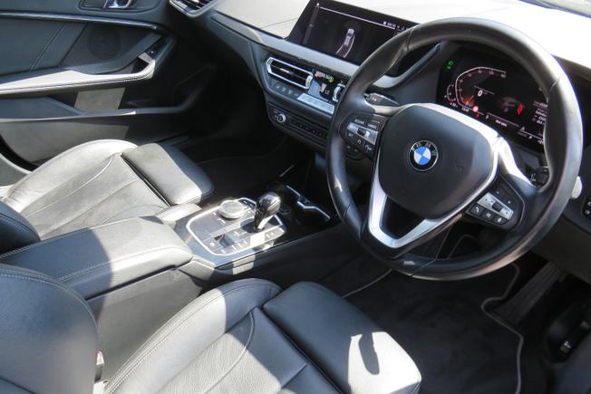 BMW 1 Series Photo 13