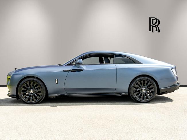 ROLLS-ROYCE Spectre Photo 3