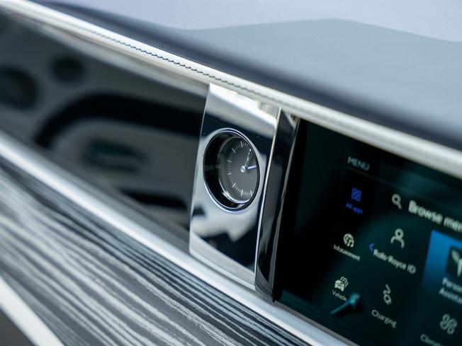 ROLLS-ROYCE Spectre Photo 7