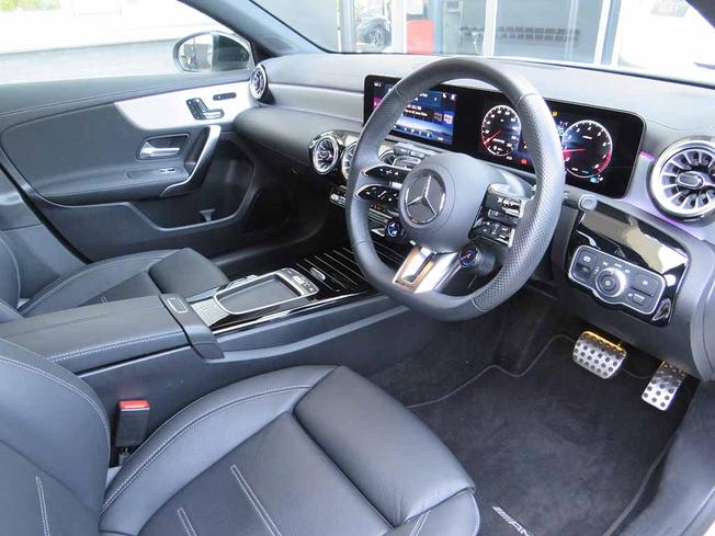 MERCEDES-BENZ A Class Photo 15