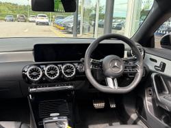 MERCEDES-BENZ CLA Class Photo 5