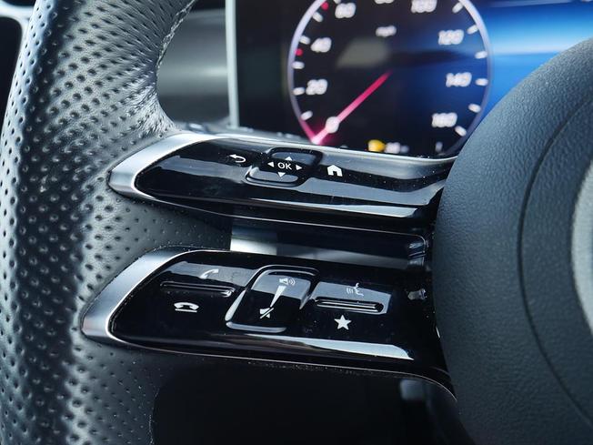 MERCEDES-BENZ Glc Photo 12