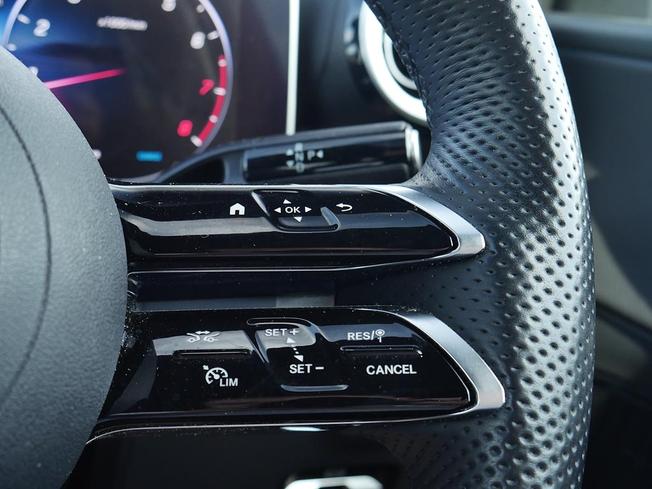 MERCEDES-BENZ Glc Photo 13