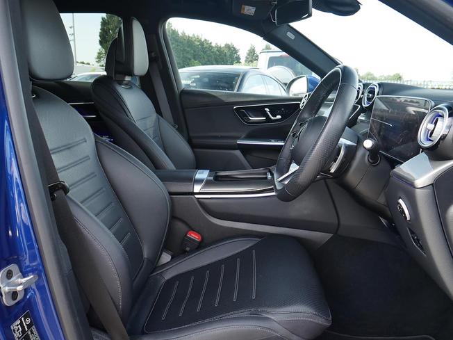 MERCEDES-BENZ Glc Photo 34