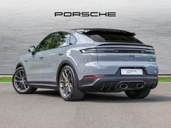 PORSCHE Cayenne Photo 2