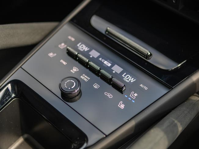PORSCHE Cayenne Photo 25