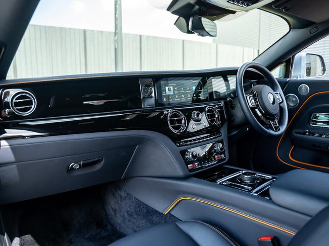 ROLLS-ROYCE Spectre Photo 24