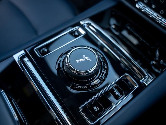 ROLLS-ROYCE Spectre Photo 8