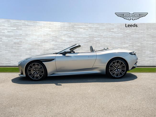 ASTON MARTIN Db12 Photo 28