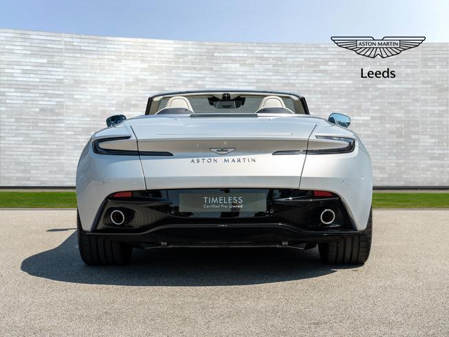 ASTON MARTIN Db12 Photo 29