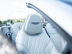 ASTON MARTIN Db12 Photo 5