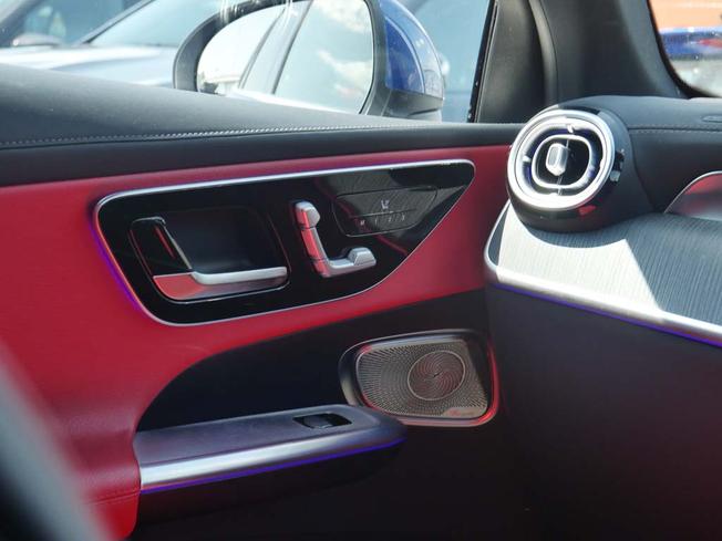 MERCEDES-BENZ Glc Photo 42