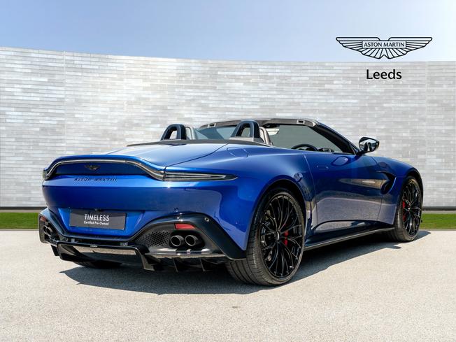ASTON MARTIN Vantage Photo 28