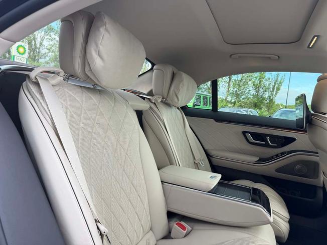 MERCEDES-BENZ S Class Photo 8
