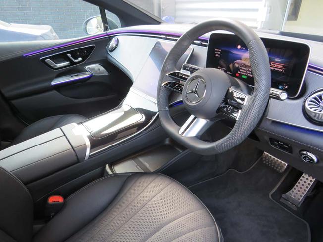 MERCEDES-BENZ Eqe Photo 15