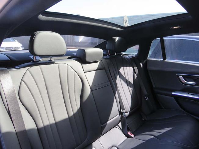 MERCEDES-BENZ Eqe Photo 8