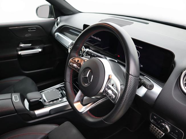 MERCEDES-BENZ GLB Photo 11